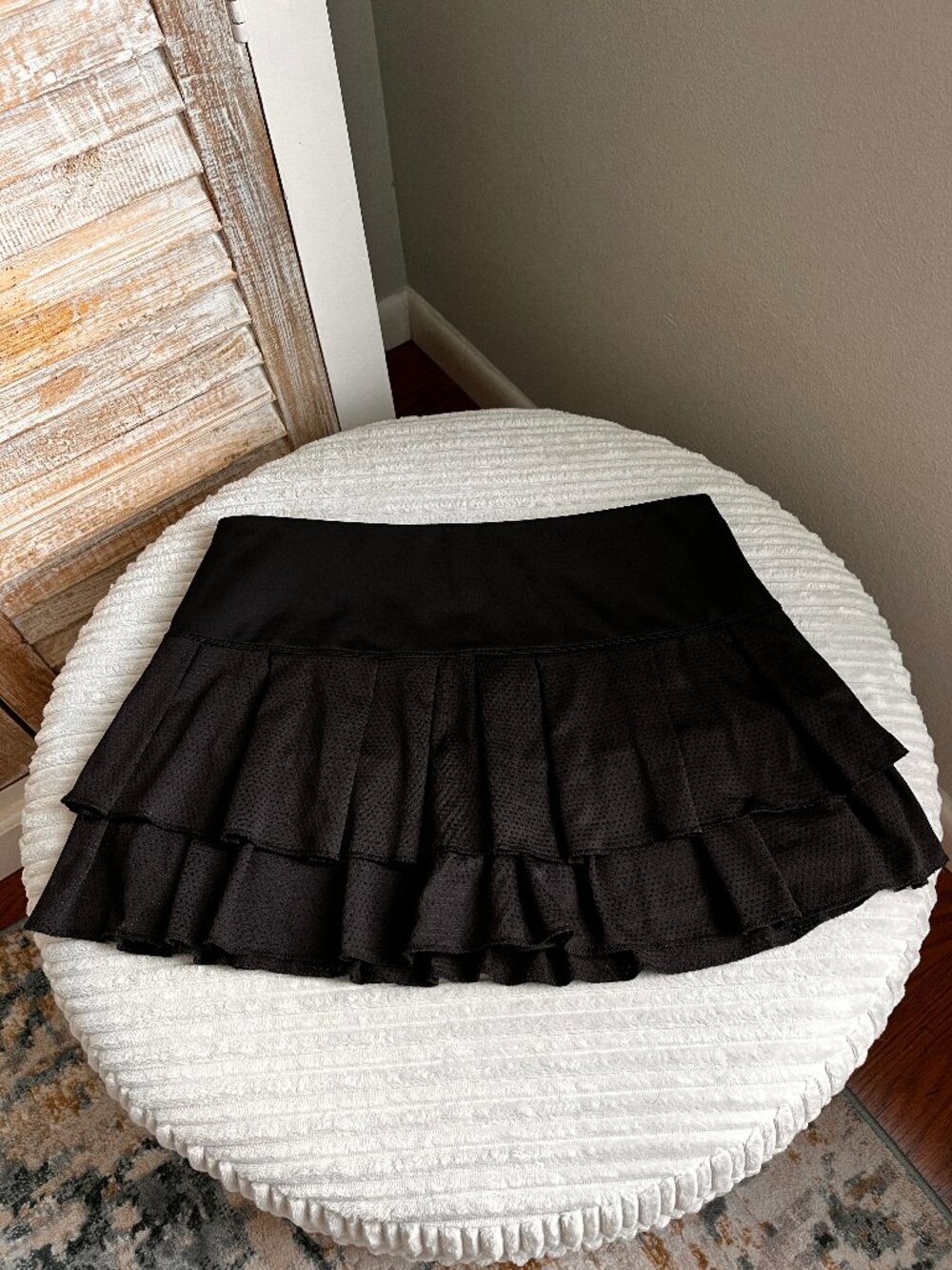 Lucky in Love Black Textured Pleated Skort - Picture 2 of 7
